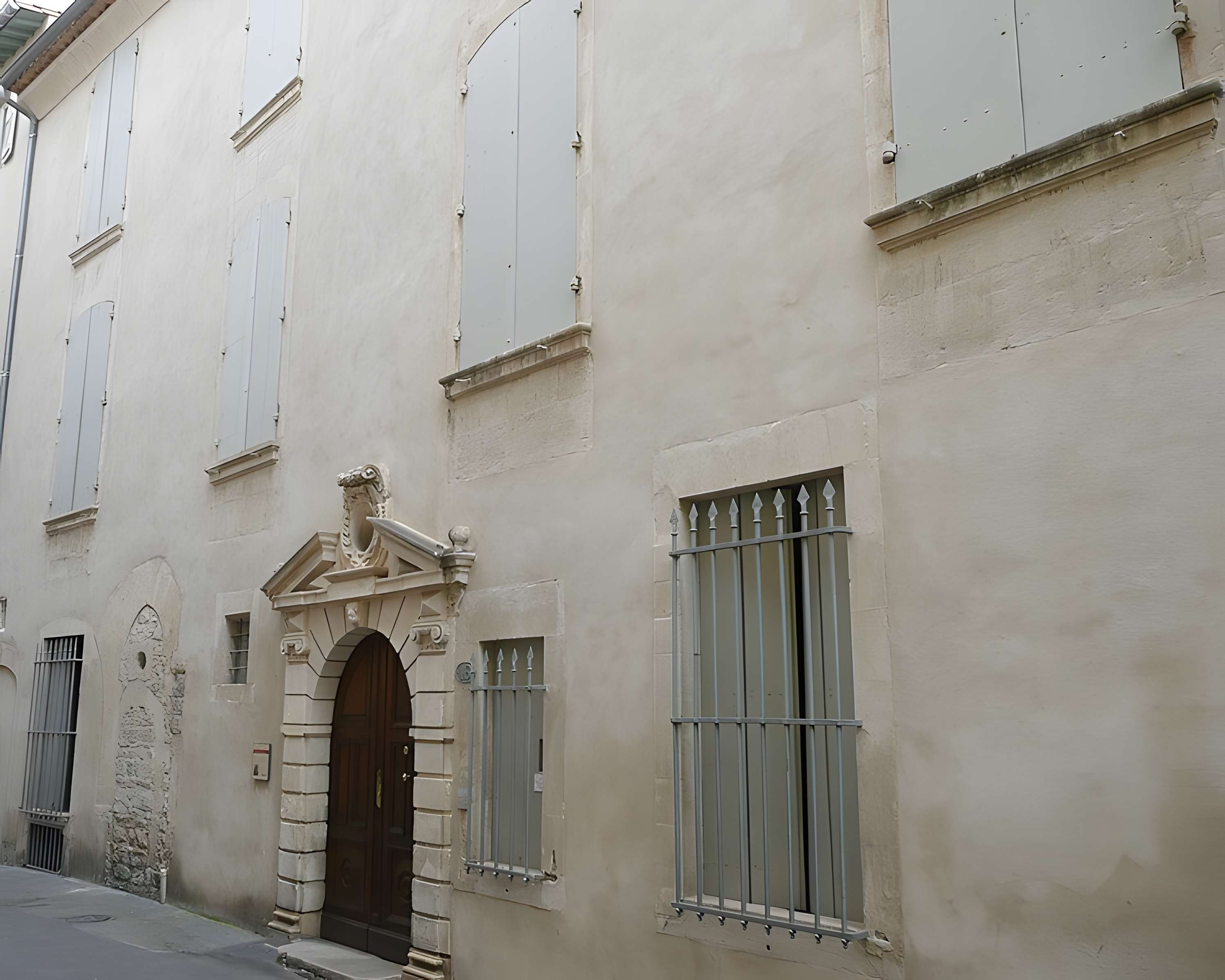 Hôtel de l'Académie à Nîmes