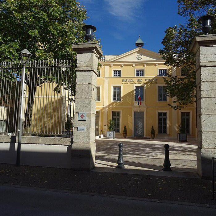 Photo de Hôtel de Melat à Saint-Symphorien-dOzon