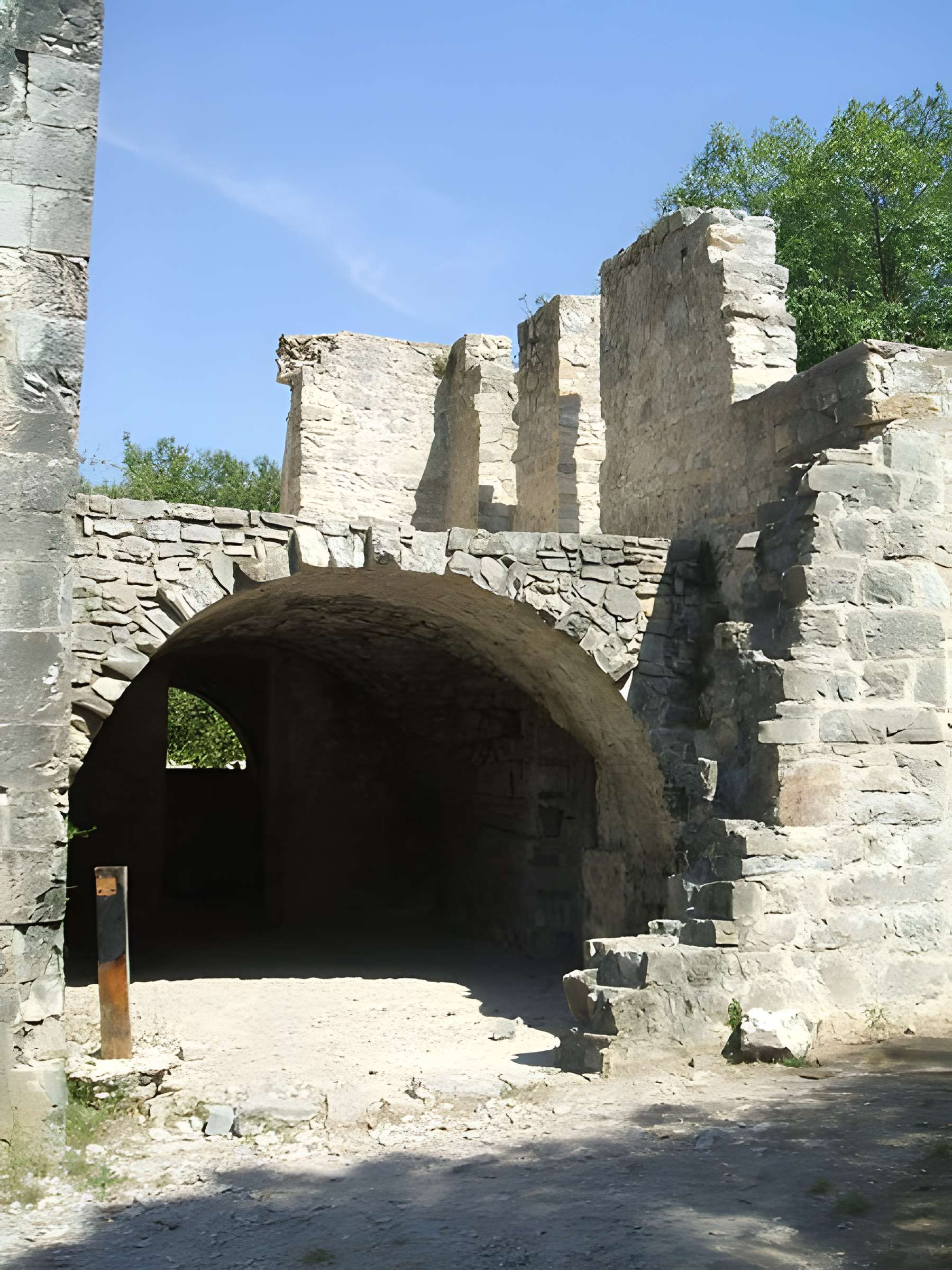 Chapelle Saint-Étienne d'Issensac de Brissac
