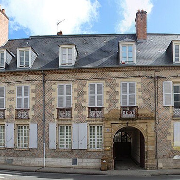 Photo de Hôtel de Montlaur à Moulins