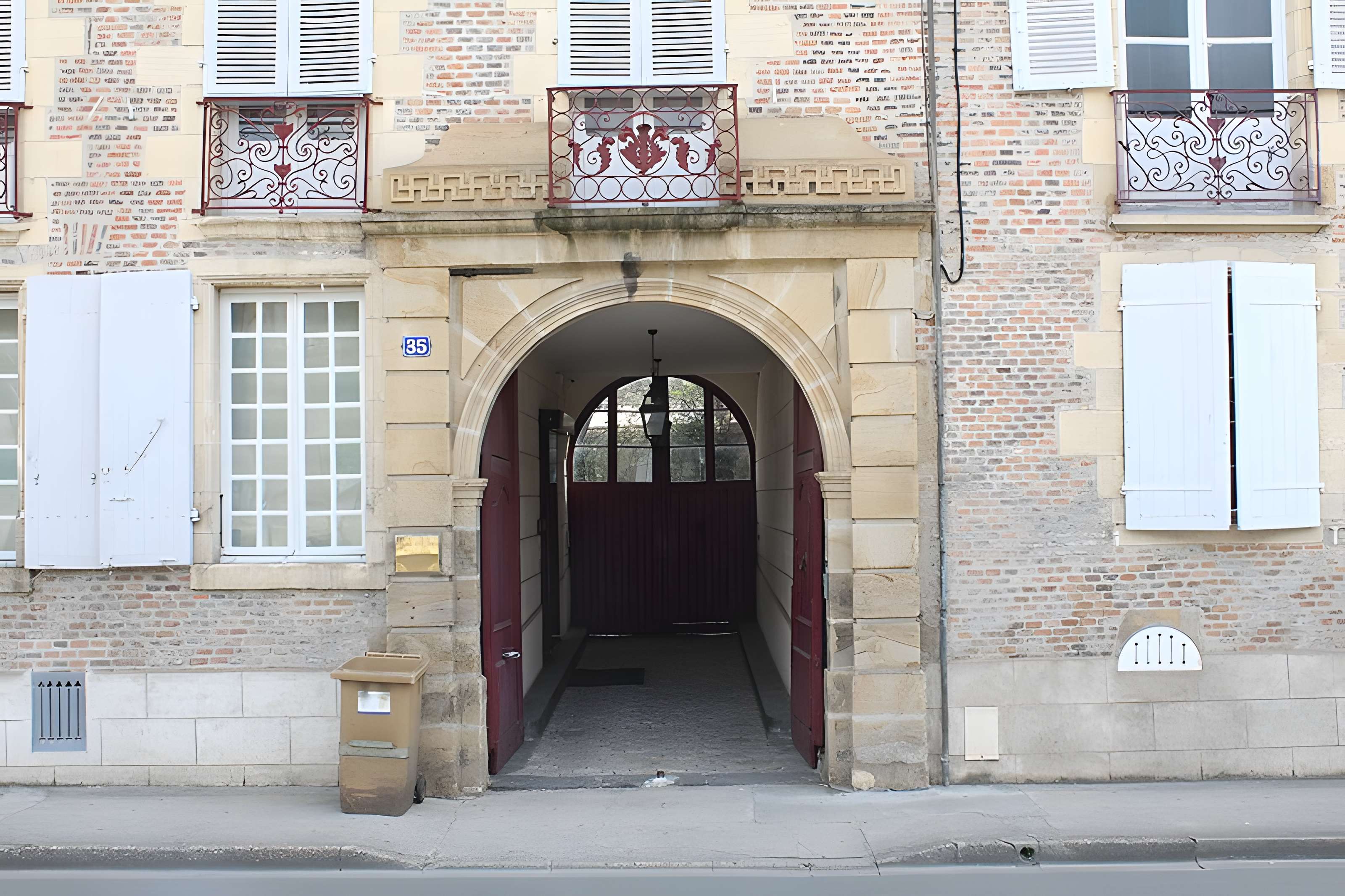 Hôtel de Montlaur à Moulins