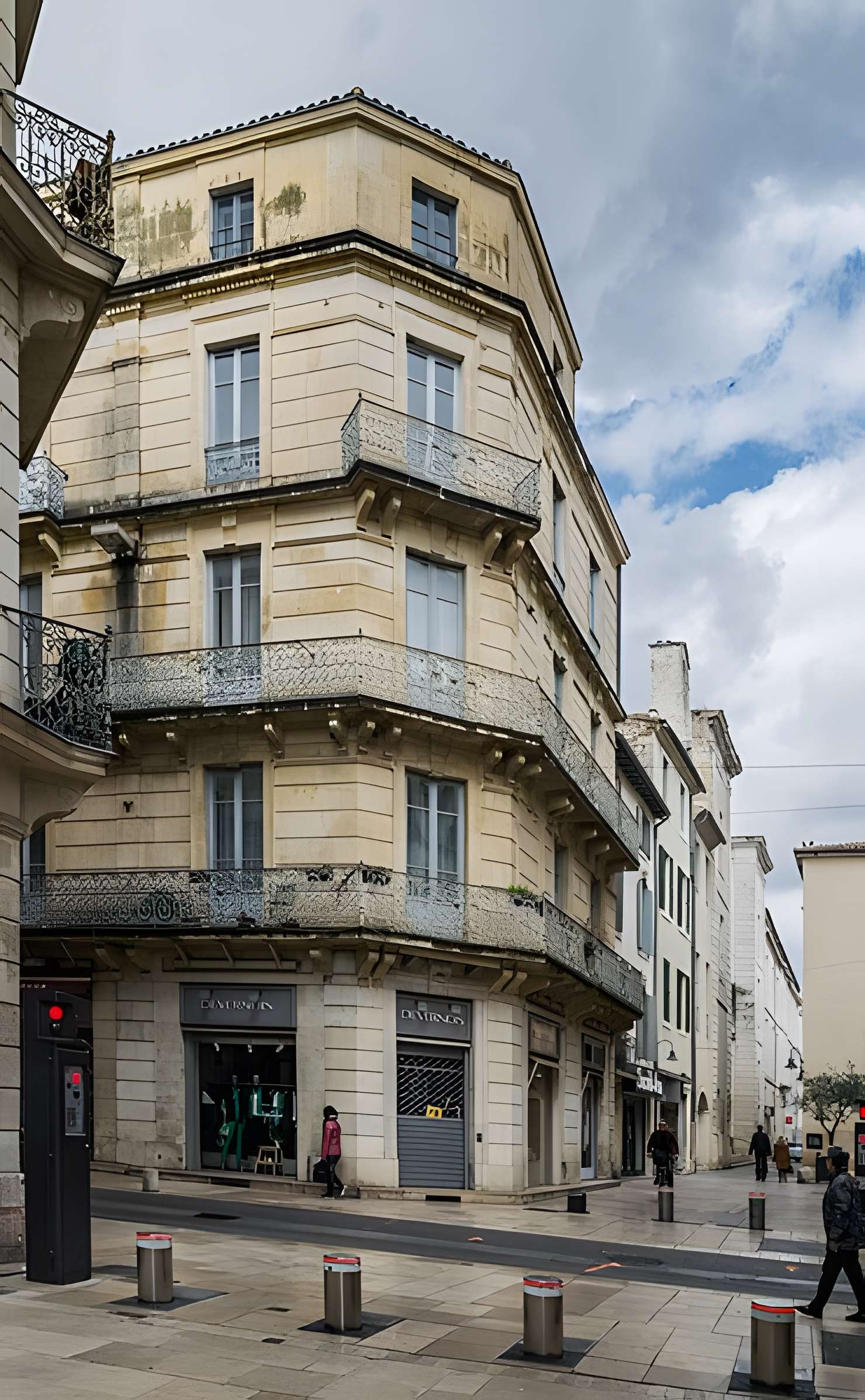 Hôtel de Possac à Nîmes