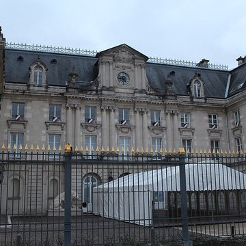 Hôtel de préfecture de lAube à Troyes