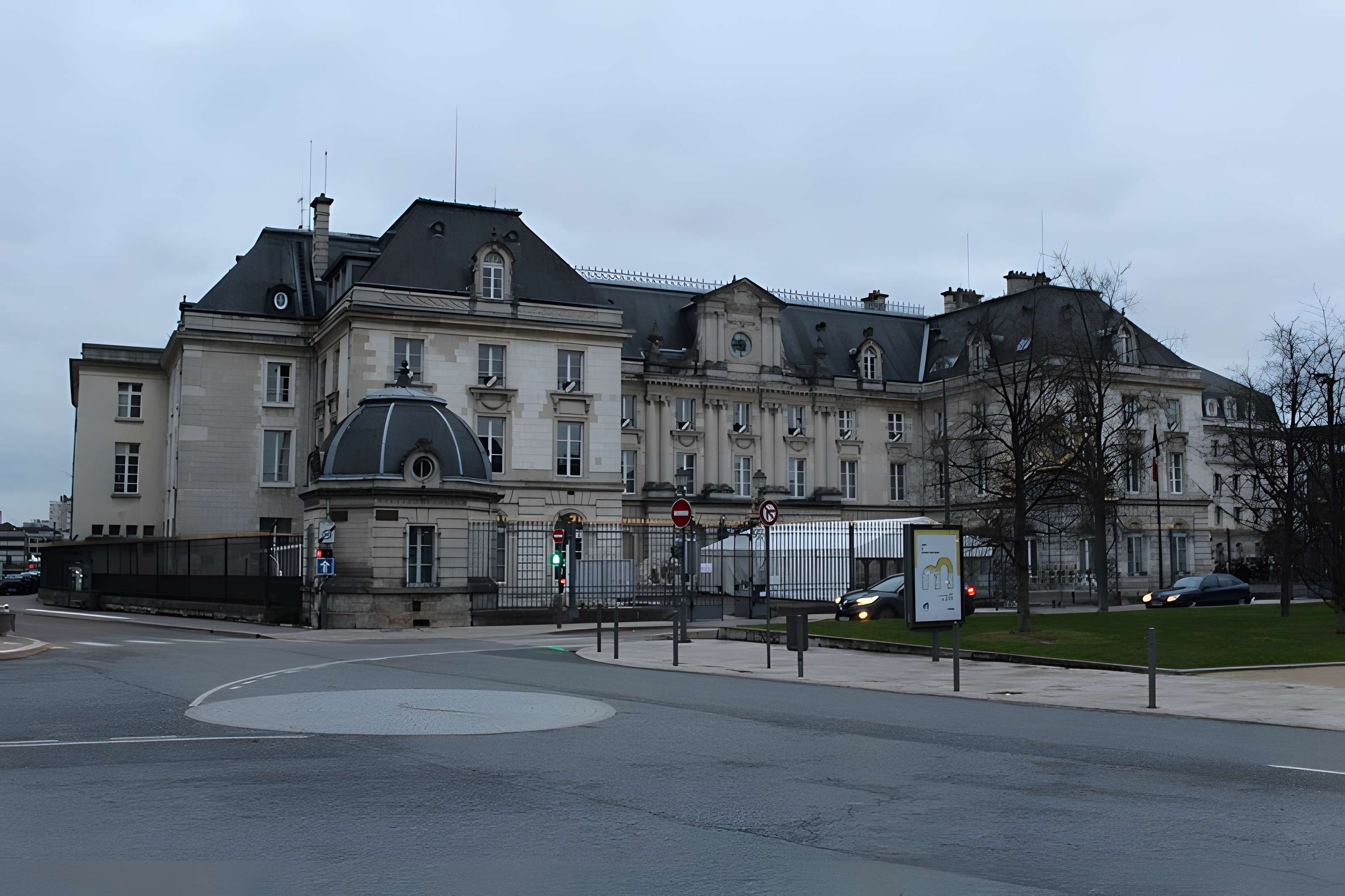 Hôtel de préfecture de l'Aube à Troyes