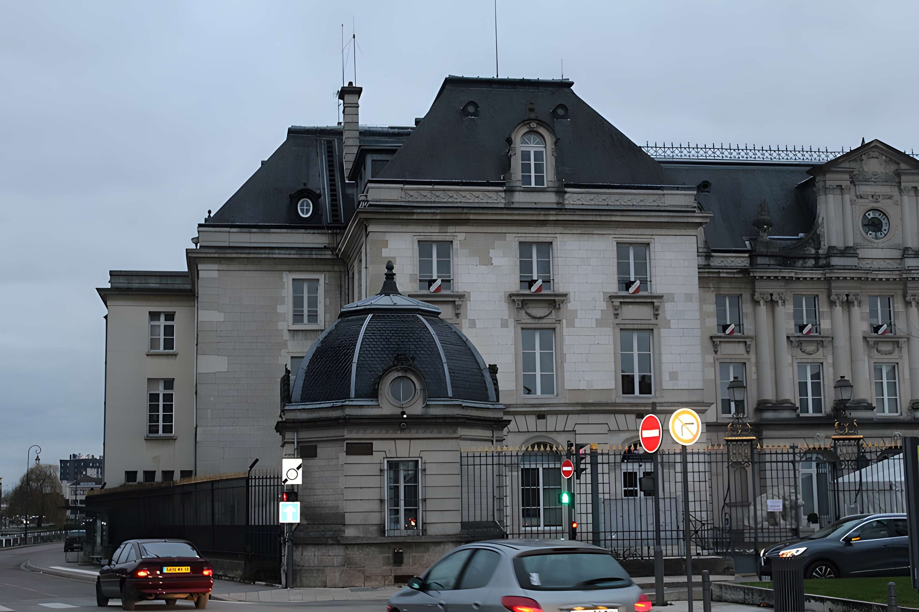 Hôtel de préfecture de l'Aube à Troyes