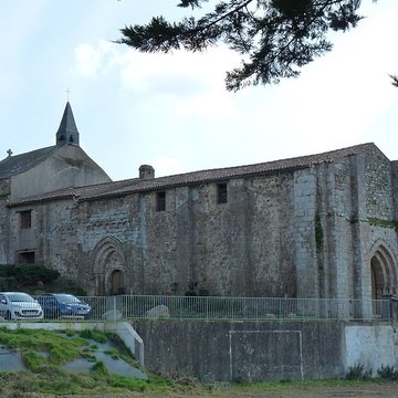 Chapelle Saint-Jean de Montfaucon-Montigné