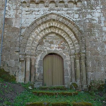 Chapelle Saint-Jean de Montfaucon-Montigné