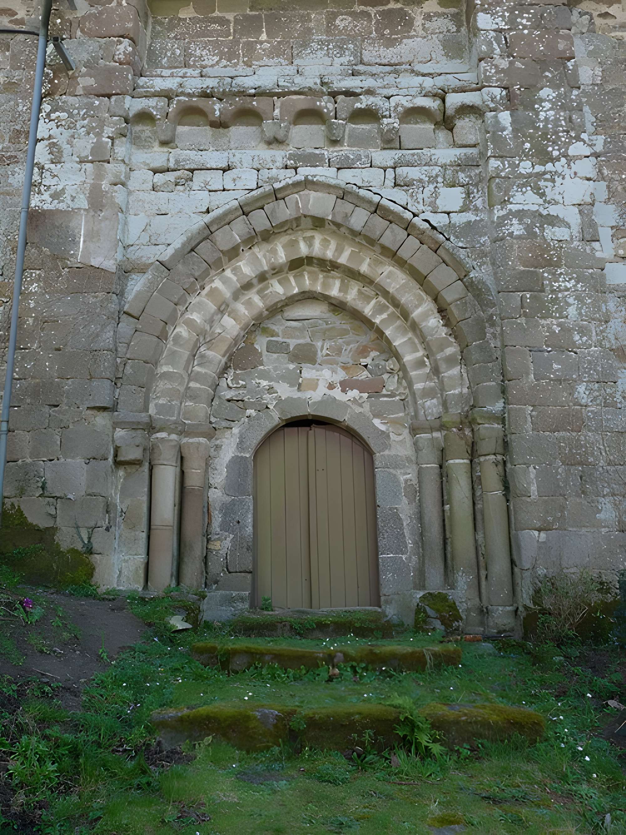 Chapelle Saint-Jean de Montfaucon-Montigné