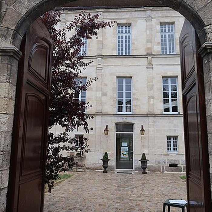 Photo de Hôtel de Vaudricourt à Sens