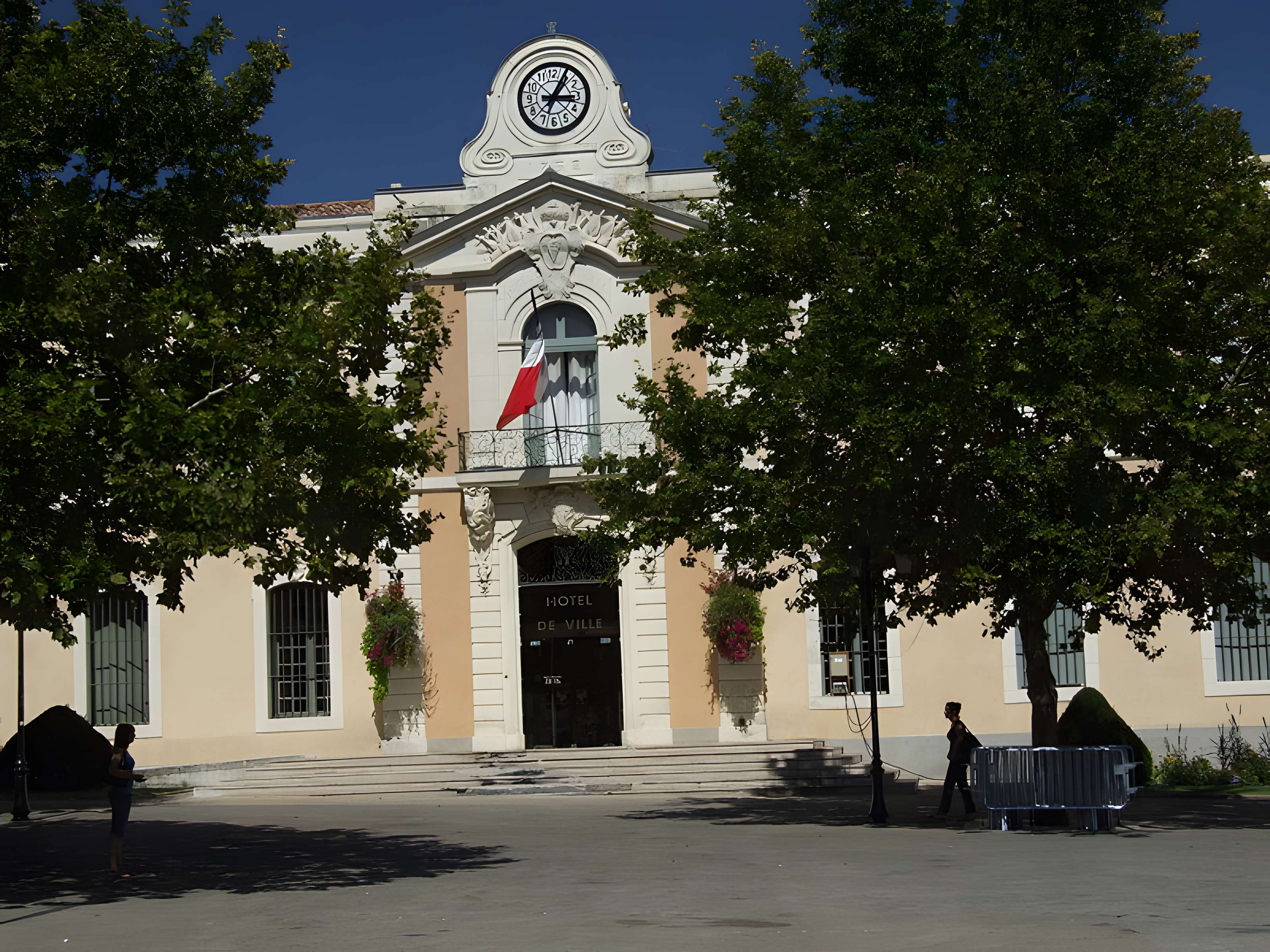 Hôtel de ville d'Alès