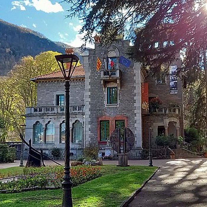 Photo de Hôtel de ville dArles-sur-Tech