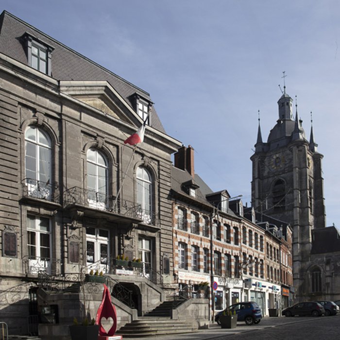 Photo de Hôtel de ville dAvesnes-sur-Helpe