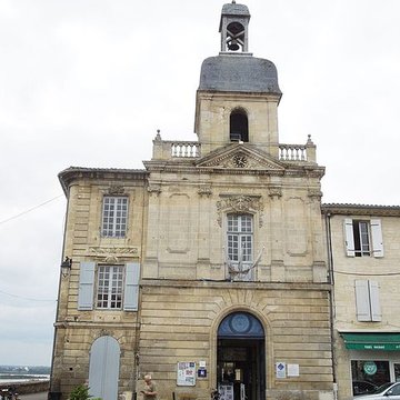 Hôtel de ville de Bourg