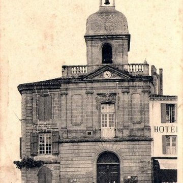 Hôtel de ville de Bourg