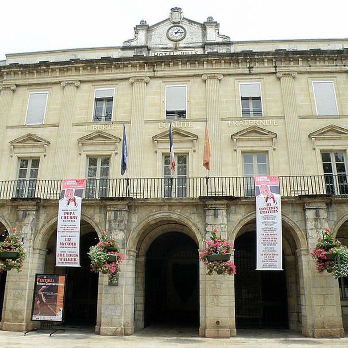 Photo de Hôtel de ville de Cahors