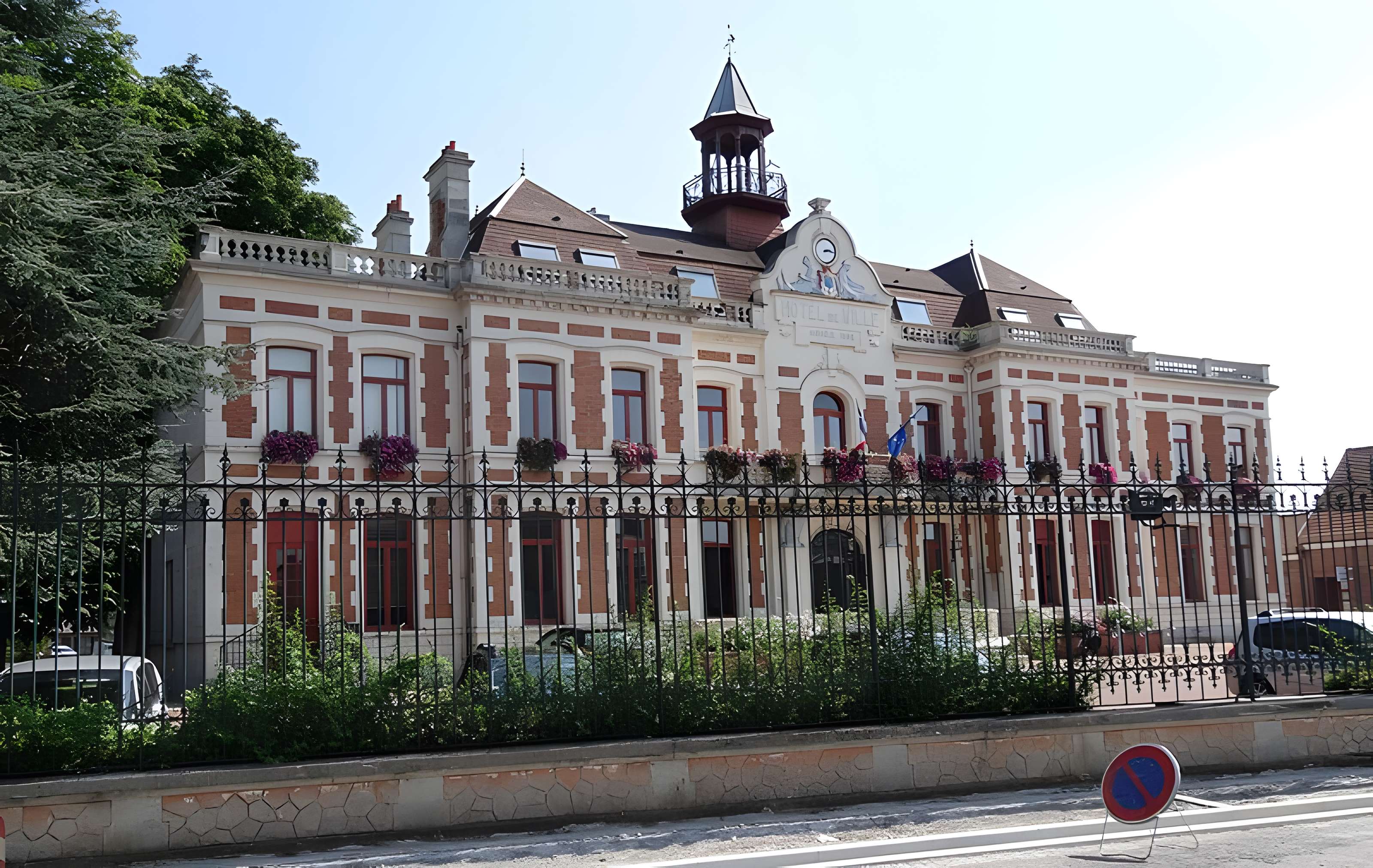 Hôtel de ville de Carvin