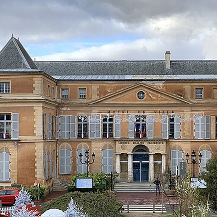 Photo de Ancien château, actuellement mairie