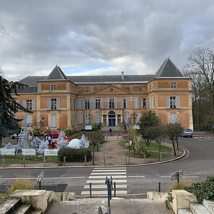 Photo de Ancien château, actuellement mairie