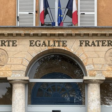 Ancien château, actuellement mairie