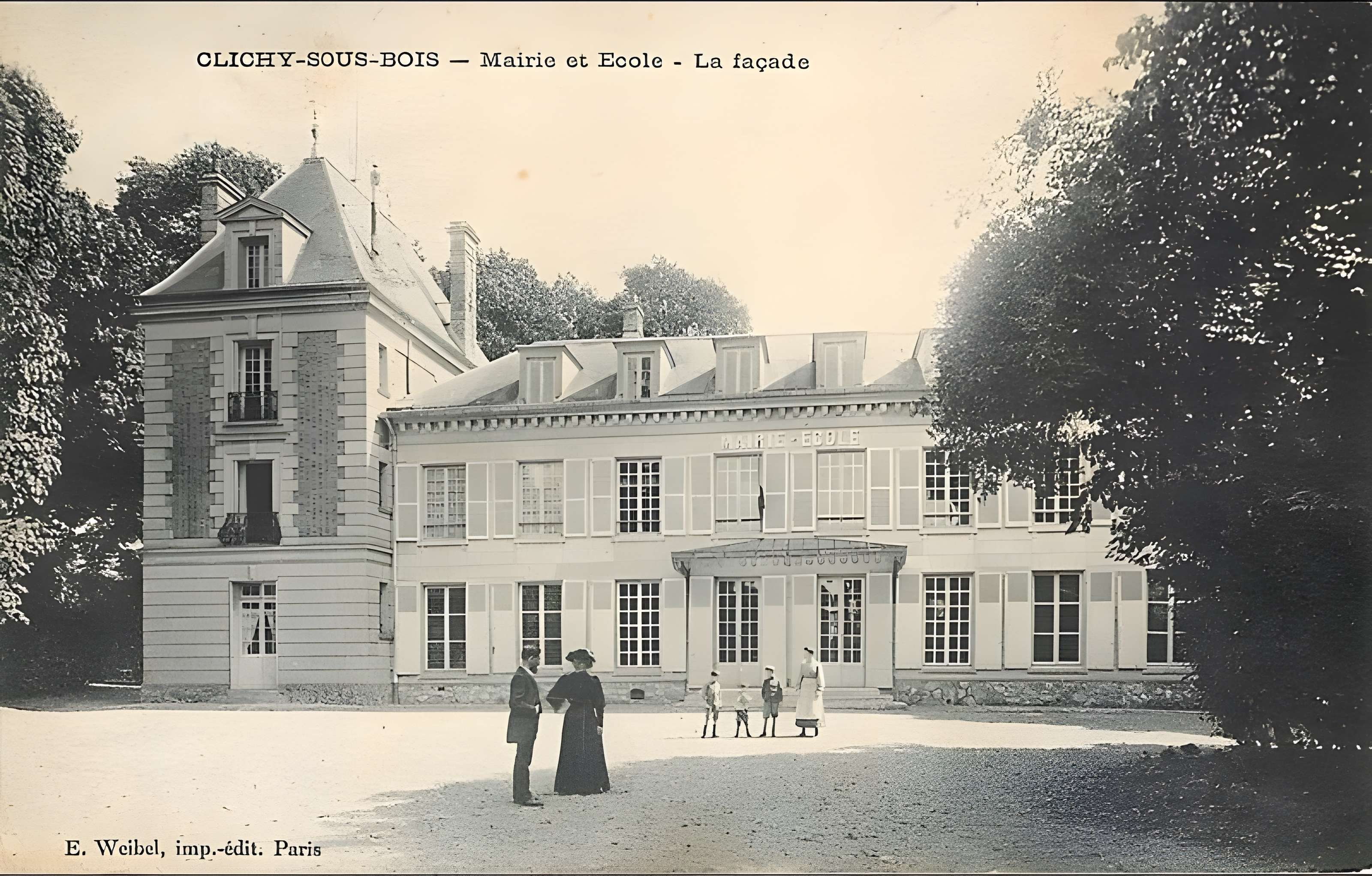 Ancien château, actuellement mairie