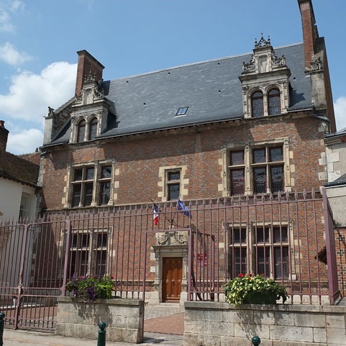 Photo de Hôtel de ville de Lorris