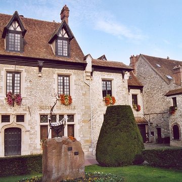 Ancienne maison Clément, actuellement hôtel de ville