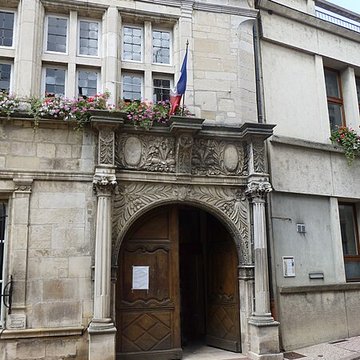 Hôtel de ville de Neufchâteau