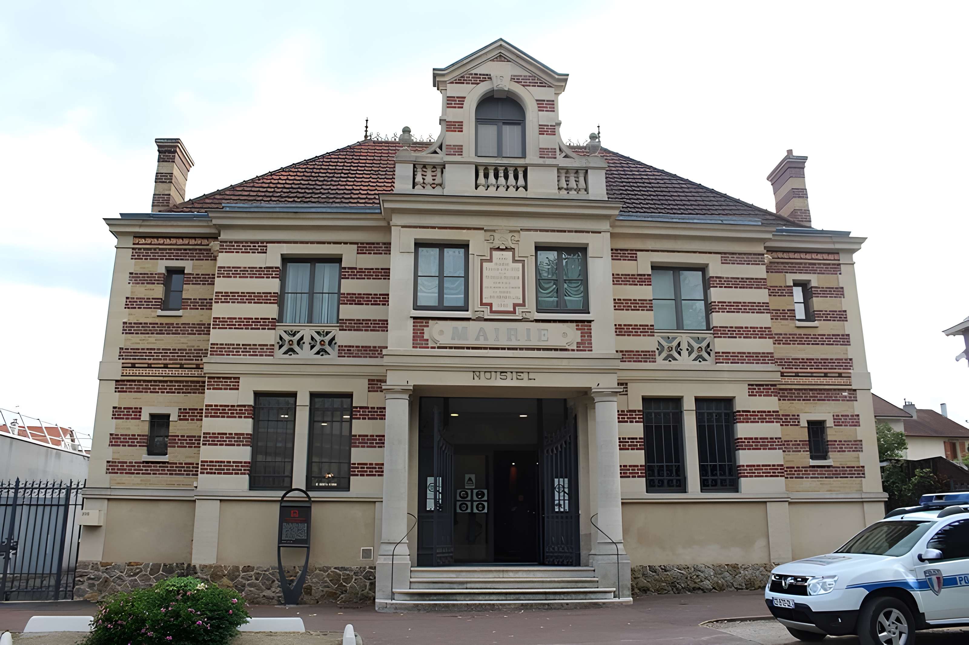 Hôtel de ville de Noisiel 