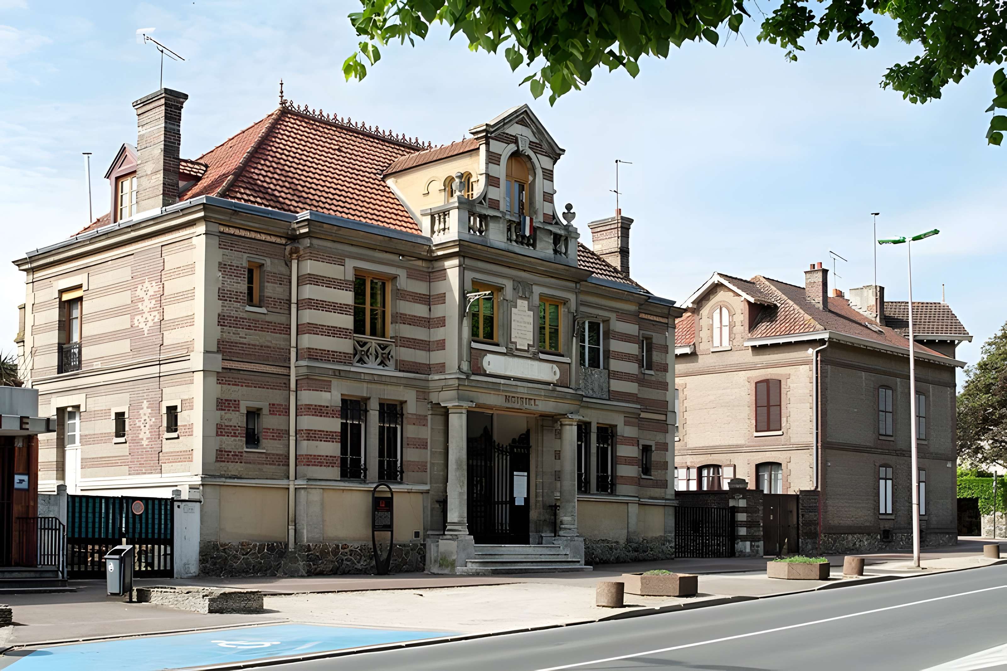 Hôtel de ville de Noisiel