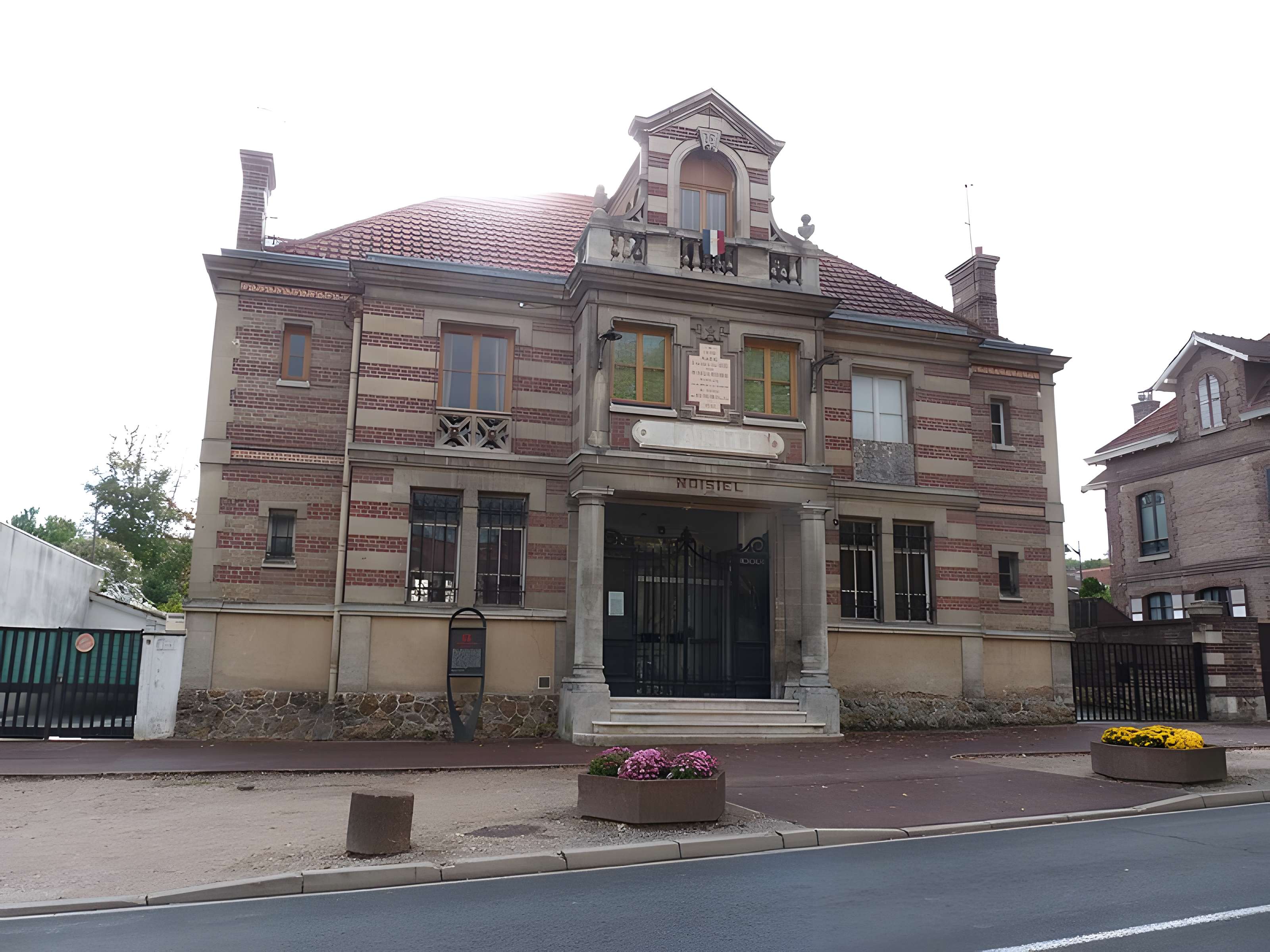 Hôtel de ville de Noisiel