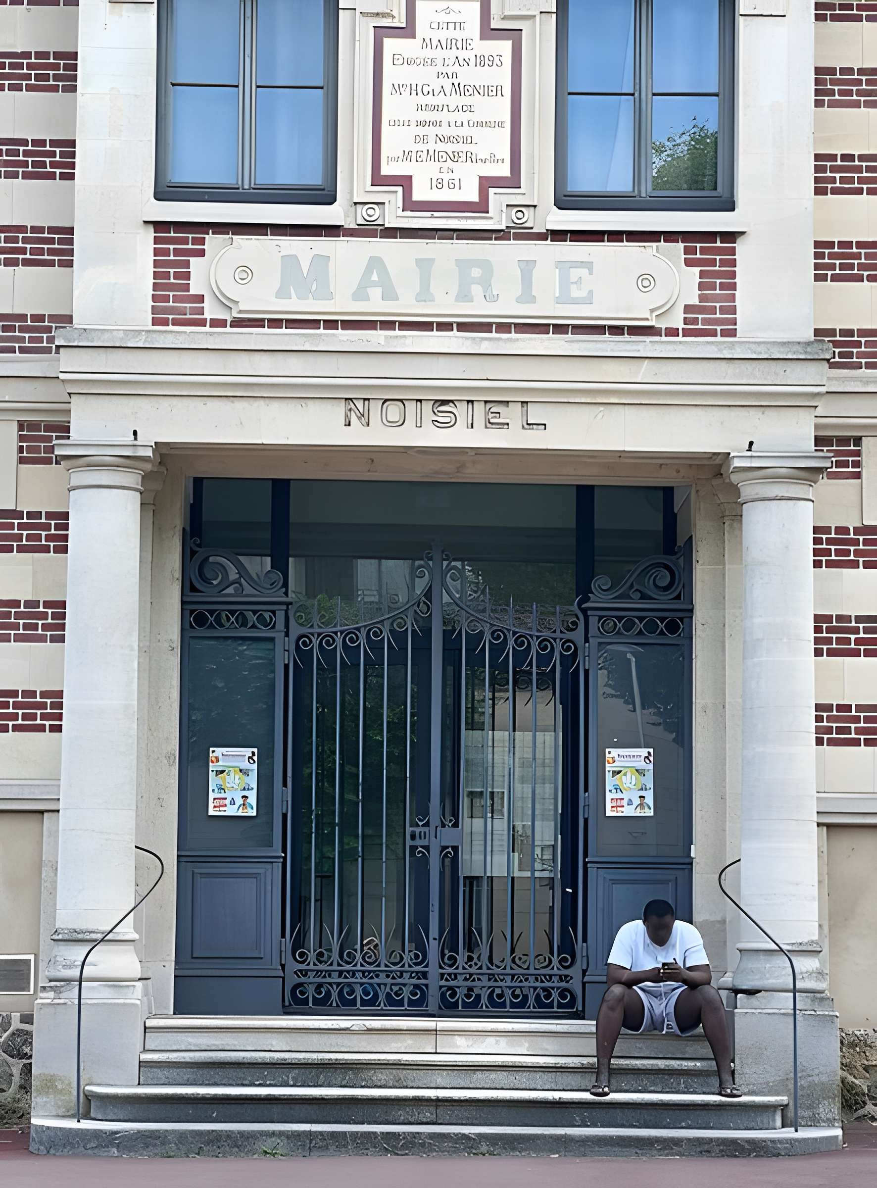 Hôtel de ville de Noisiel