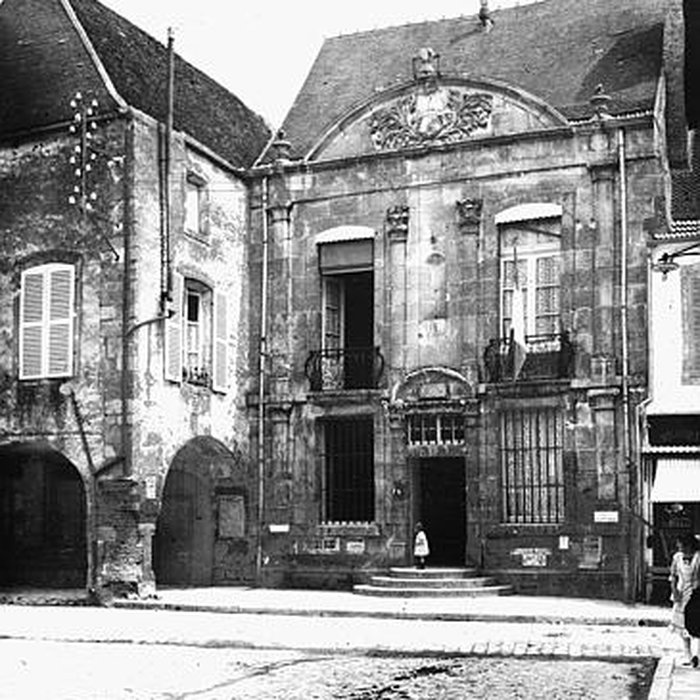 Photo de Hôtel de ville de Noyers-sur-Serein