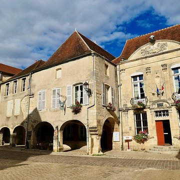 Hôtel de ville de Noyers-sur-Serein