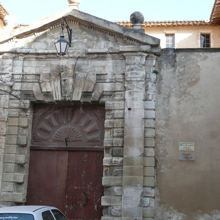 Photo de Hôtel de ville de Pernes-les-Fontaines