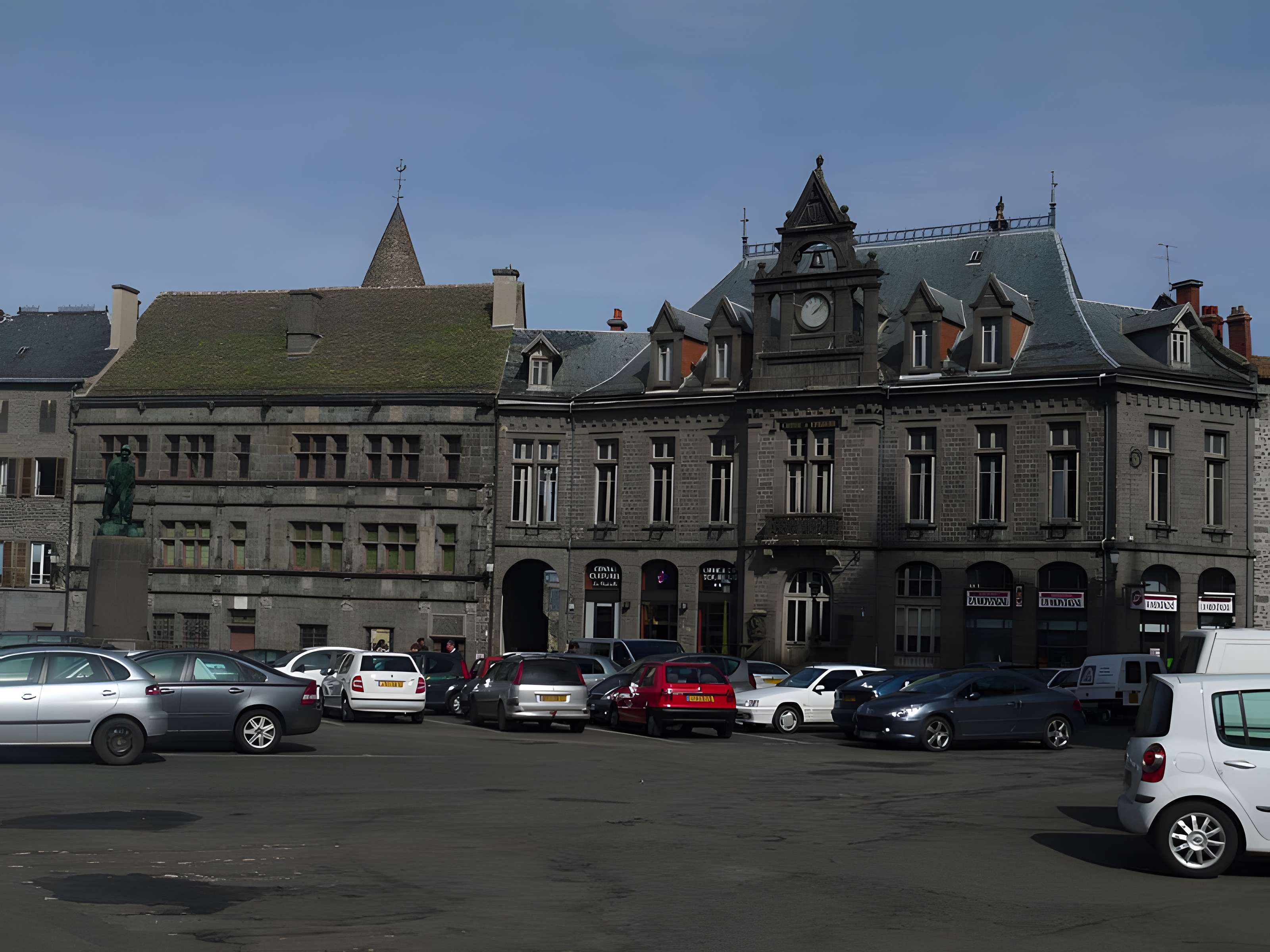 Hôtel de ville de Saint-Flour 