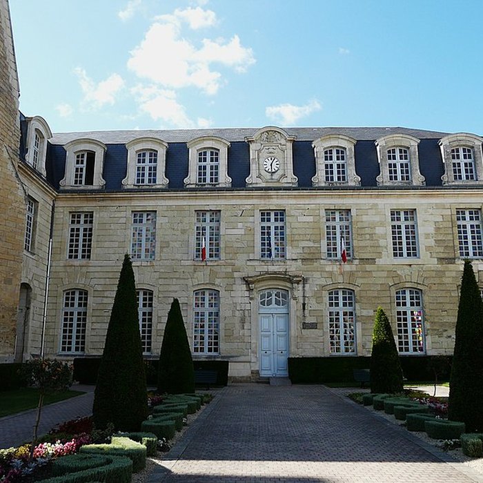 Photo de Hôtel de ville de Thouars