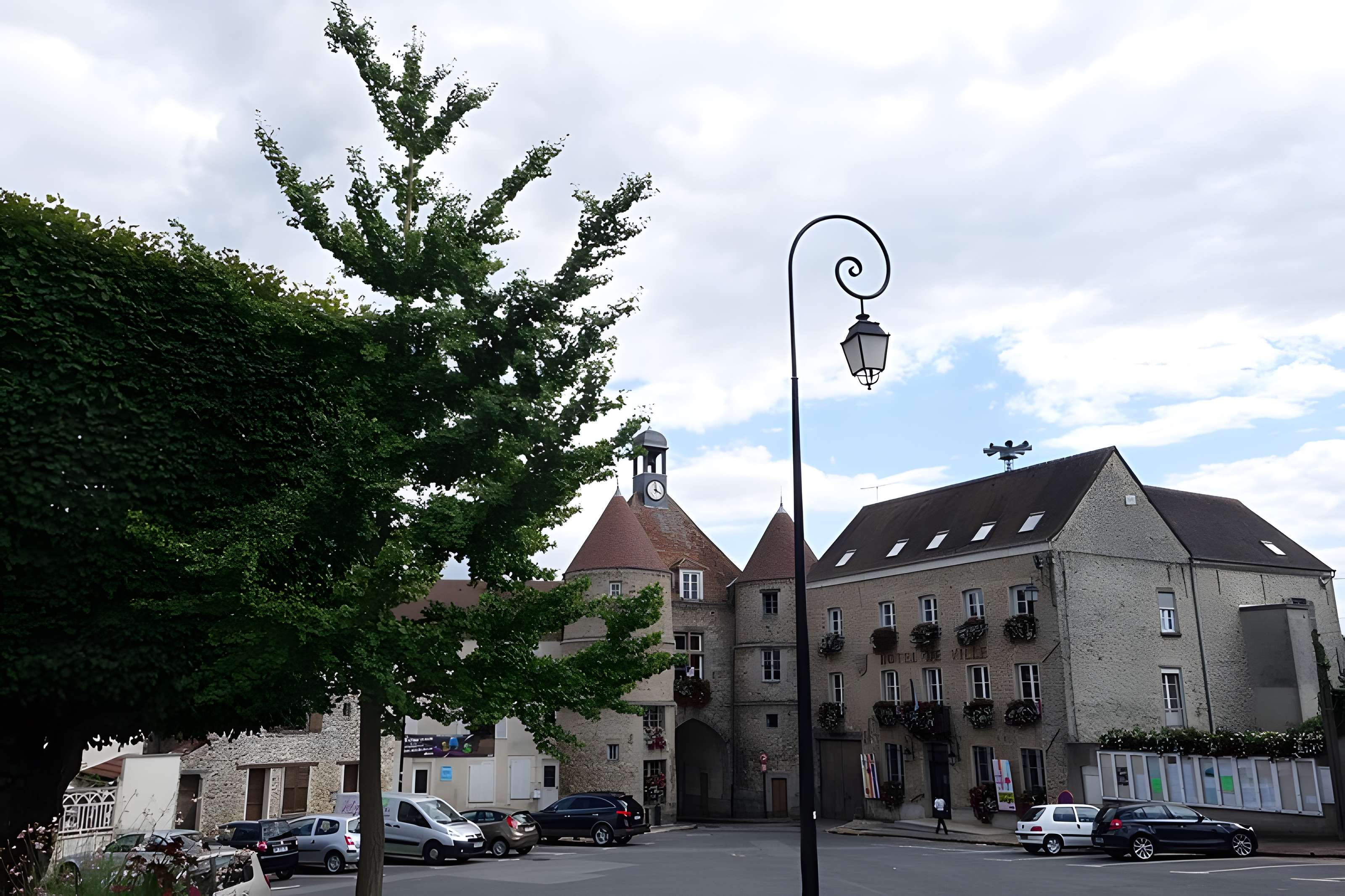 Hôtel de ville de Tournan-en-Brie