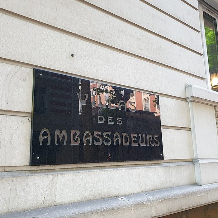 Photo de Hôtel des Ambassadeurs à Vichy