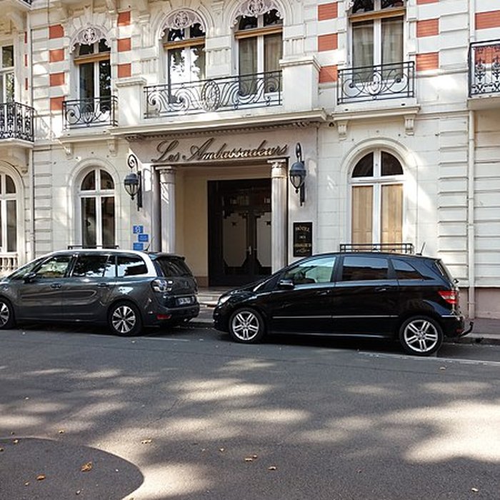 Photo de Hôtel des Ambassadeurs à Vichy