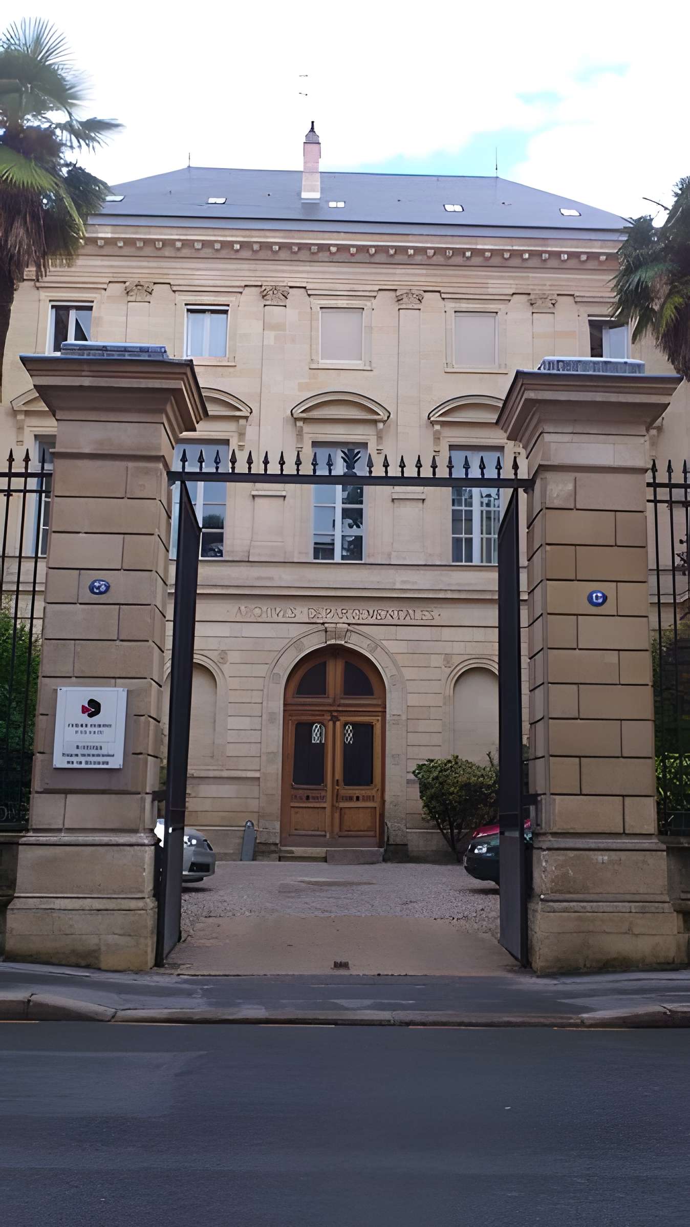 Hôtel des archives départementales de la Gironde à Bordeaux