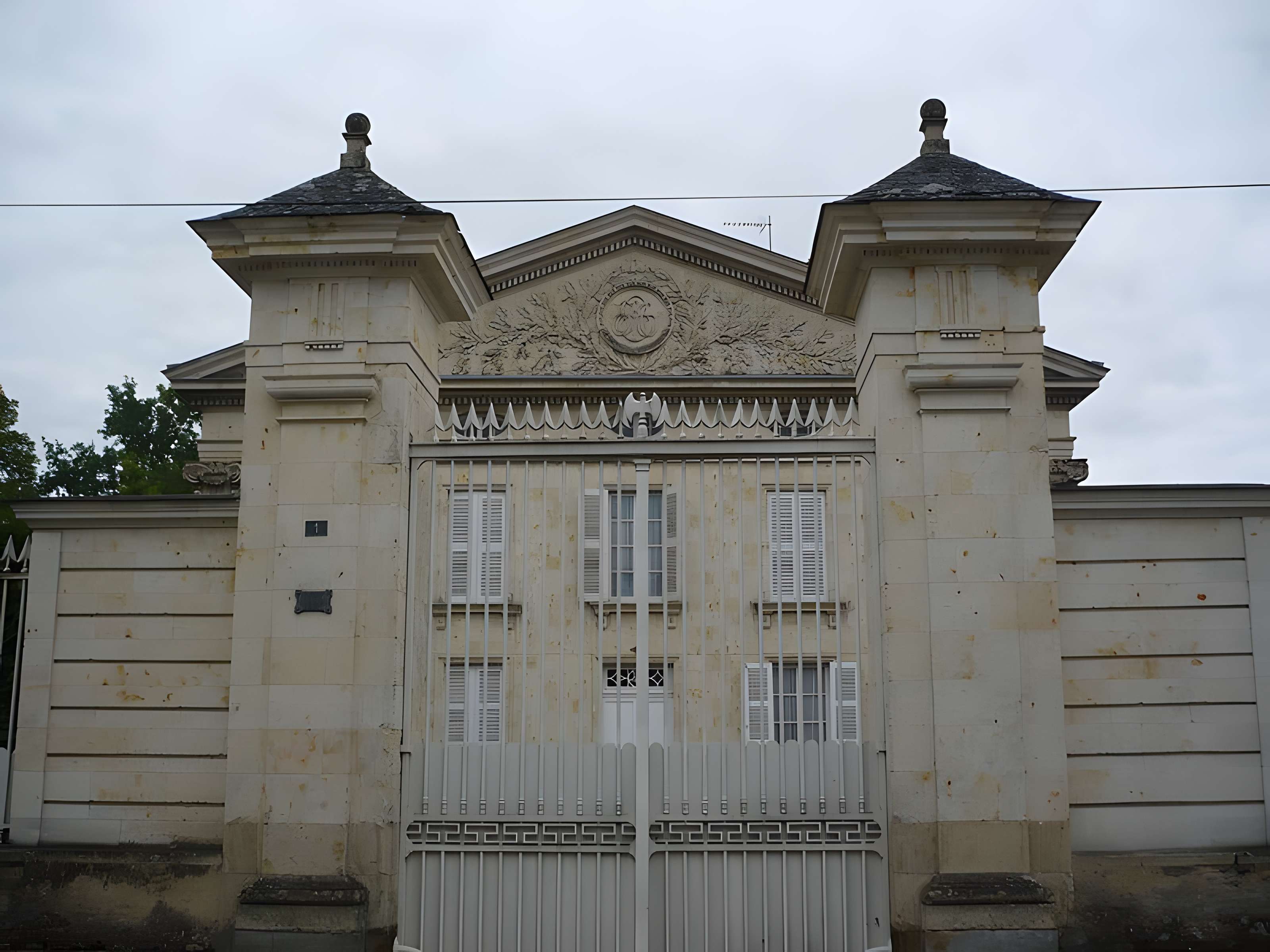 Hôtel des Cèdres à Baugé 