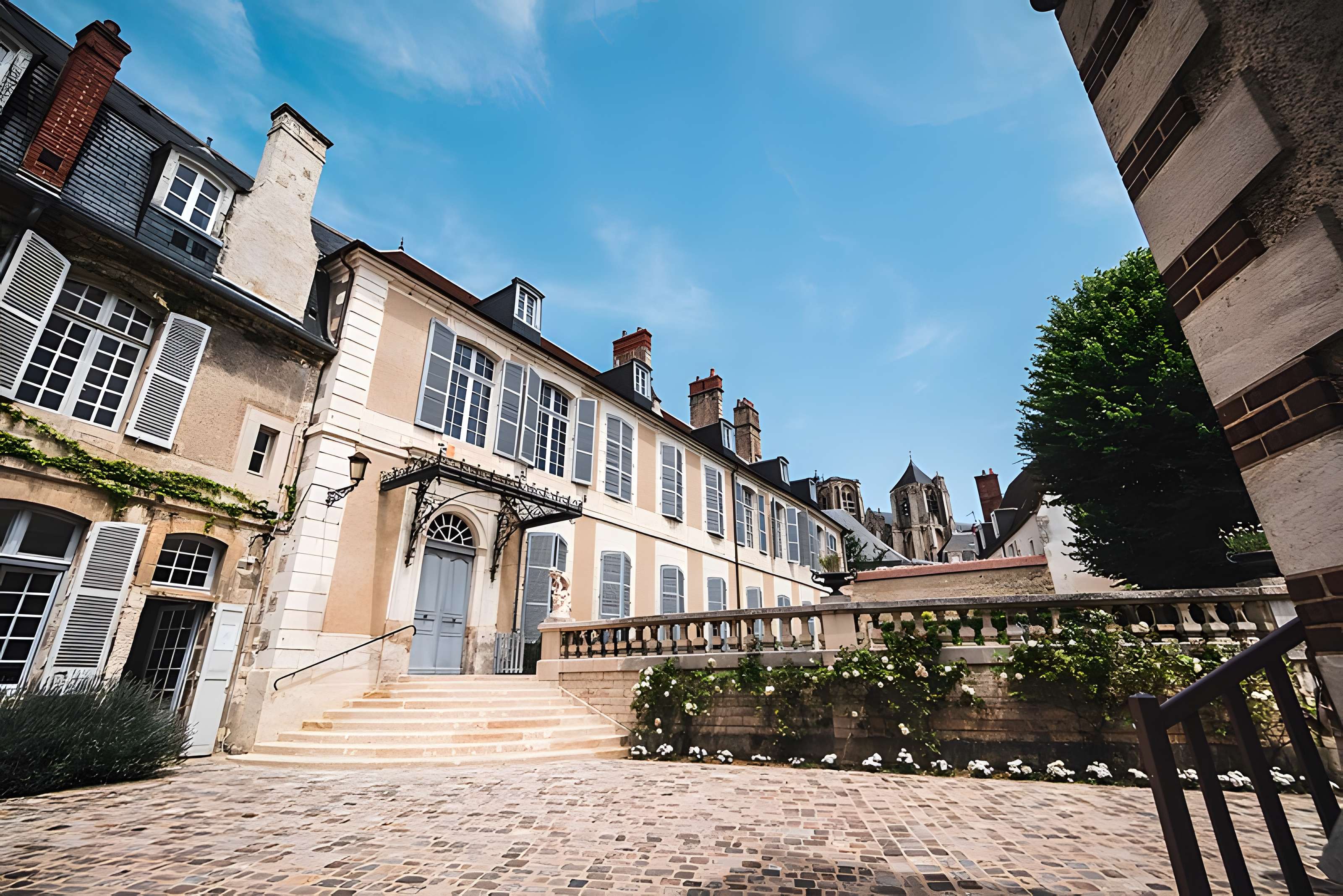 Hôtel des Trésoriers de la Sainte-Chapelle de Bourges