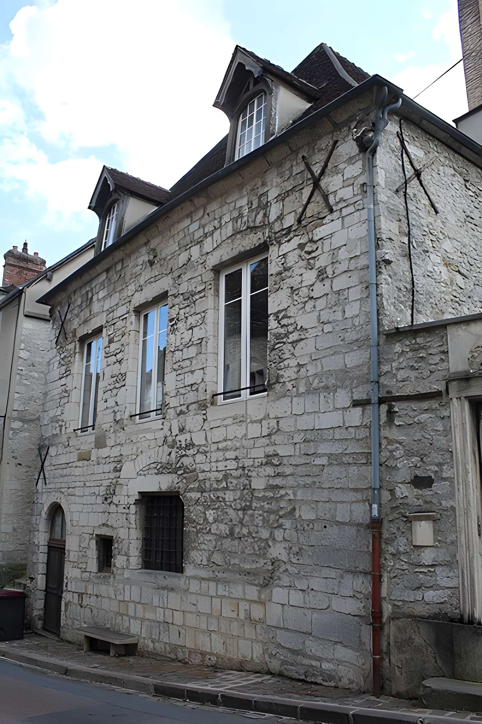 Hôtel des Trois-Singes à Provins