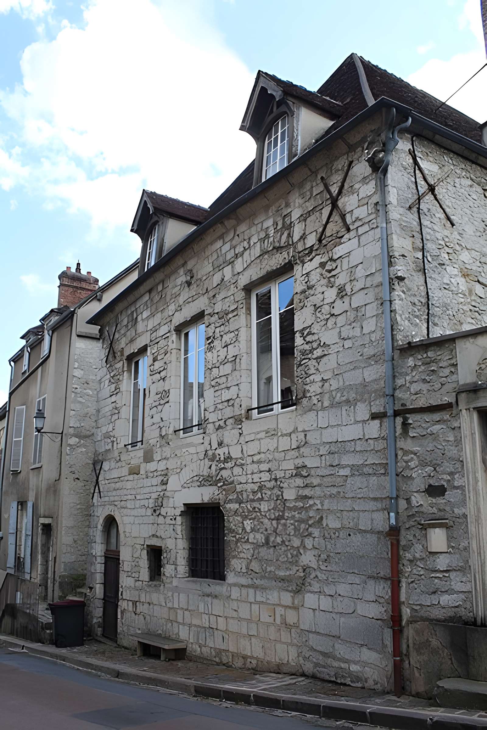 Hôtel des Trois-Singes à Provins
