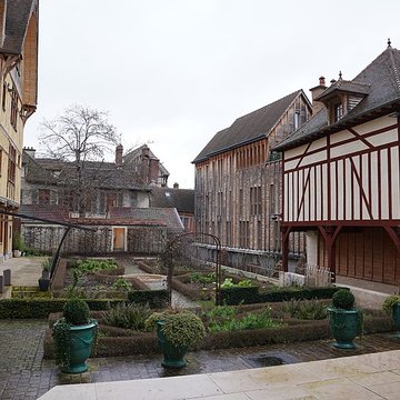 Hôtel des Ursins à Troyes