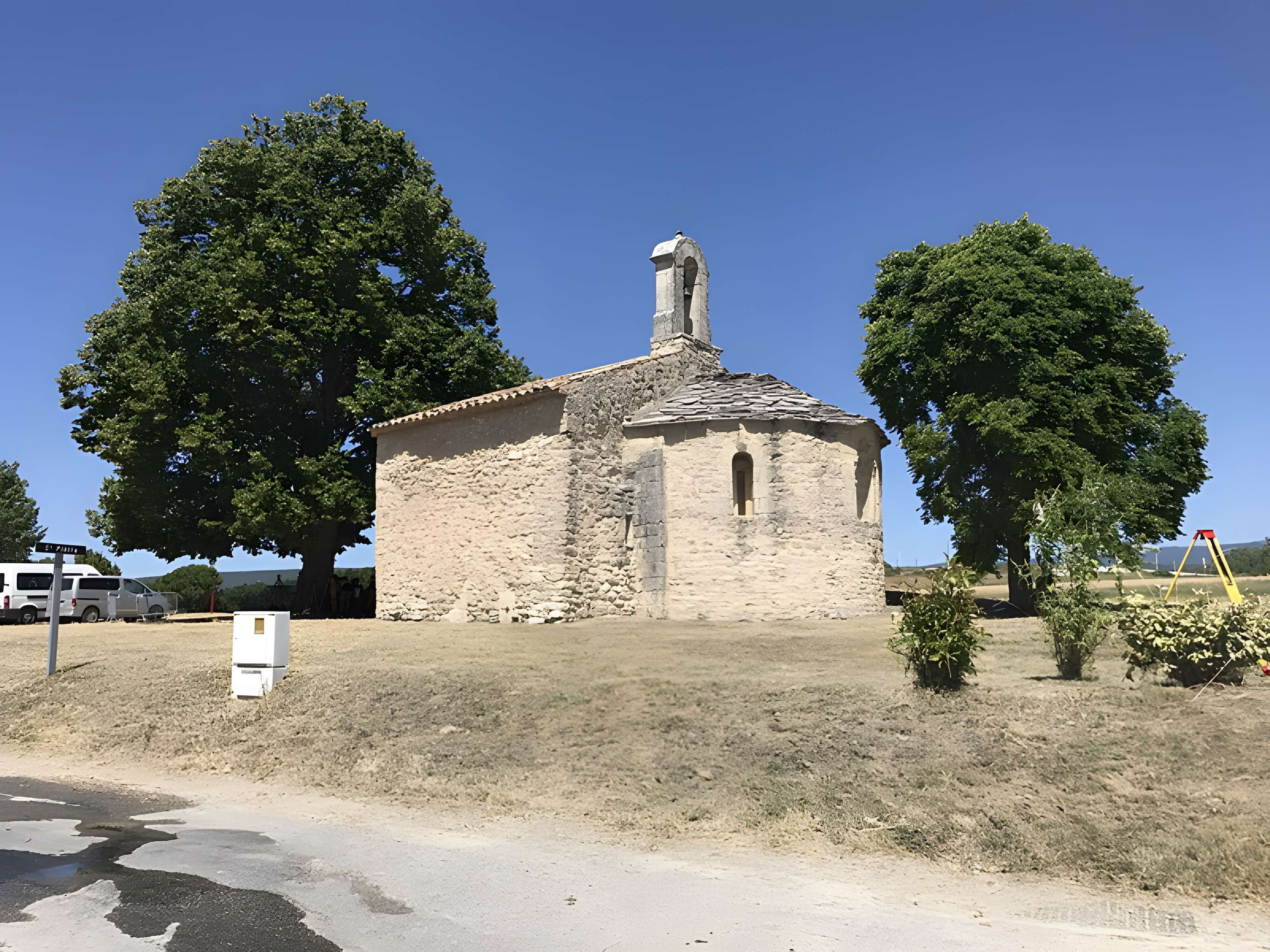 Chapelle Saint-Pierre de Pierrerue