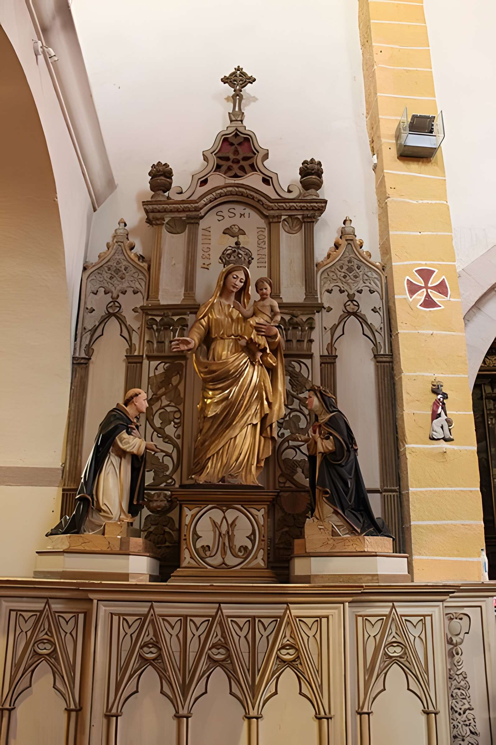 Chapelle Saint-Pierre de Roquebrune-sur-Argens