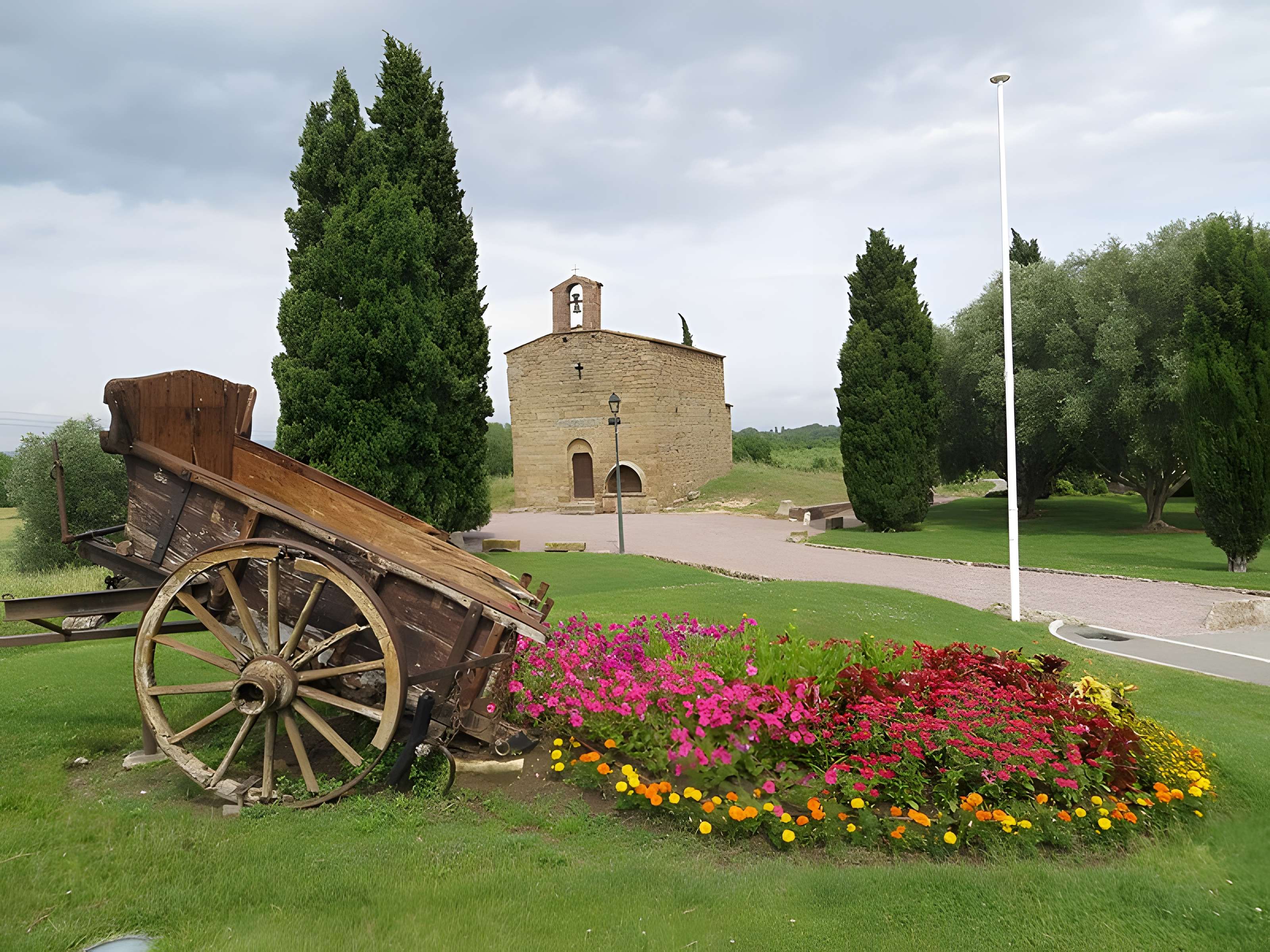 Chapelle Saint-Pierre de Roquebrune-sur-Argens