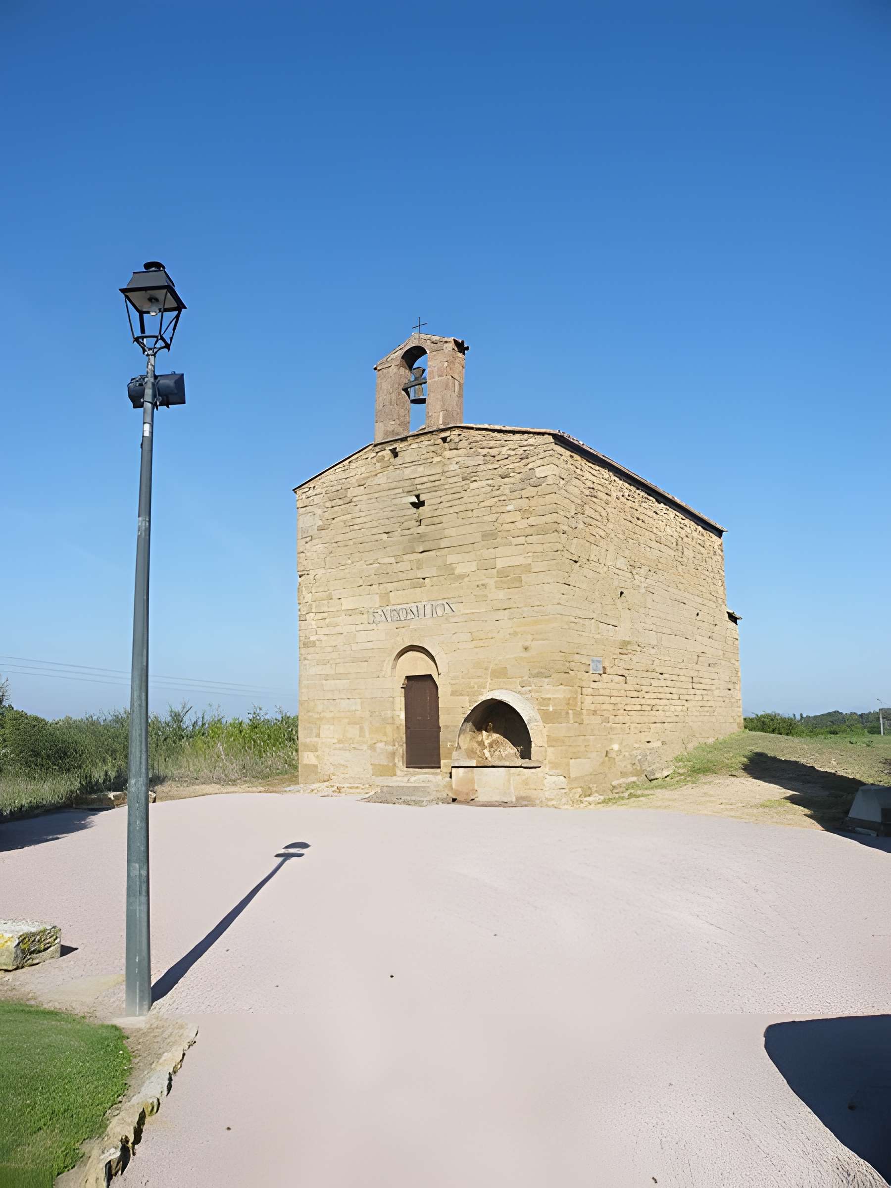 Chapelle Saint-Pierre de Roquebrune-sur-Argens