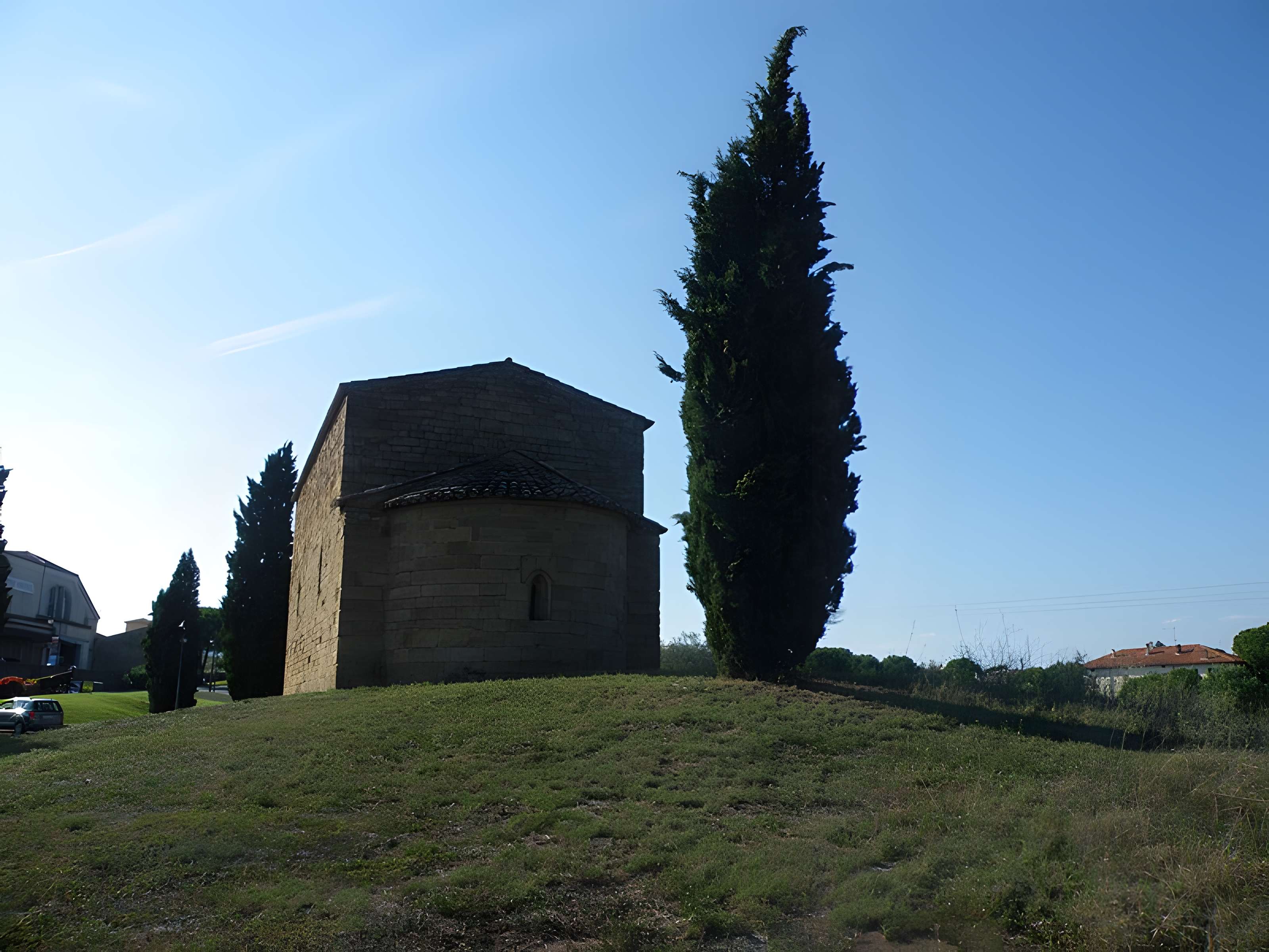 Chapelle Saint-Pierre de Roquebrune-sur-Argens